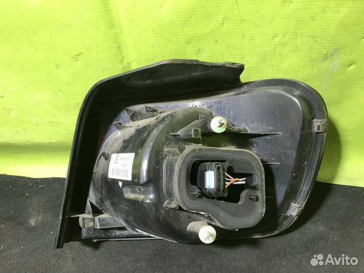 Фонарь задний левый Volkswagen Golf 5 Plus 200