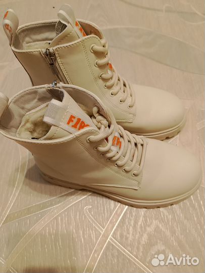 Ботинки зимние для девочки