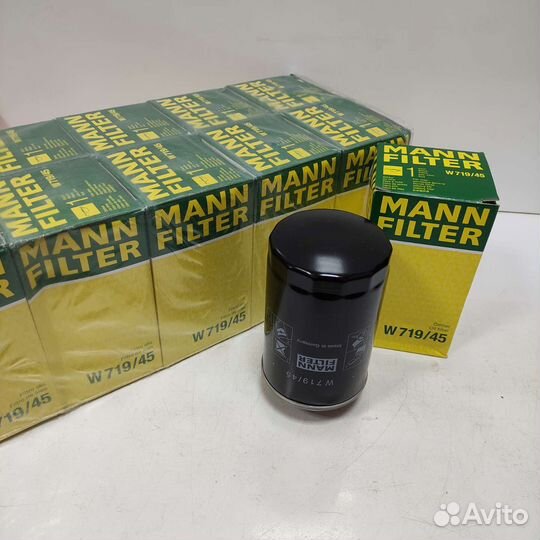 Фильтр масляный Mann W71945 (VAG 06J115403Q)