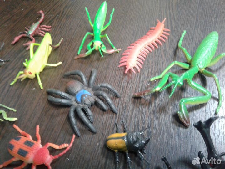 Фигурки из 90-х. Насекомые, Динозавры и Животные