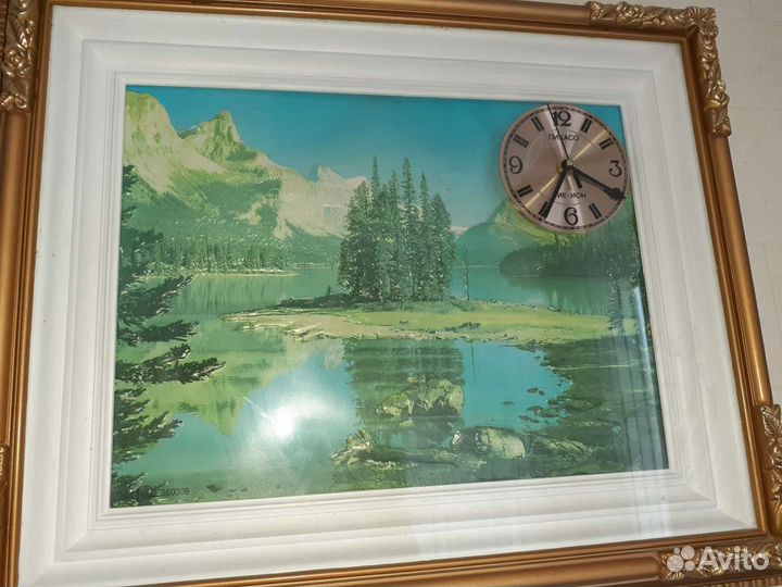 Картина с часами