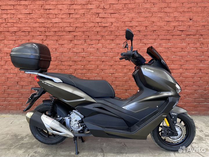 Скутер regulmoto element 300 ABS
