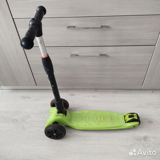 Самокат детский трехколесный бу