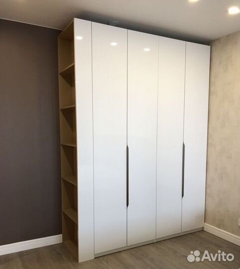 Шкаф распашной на заказ