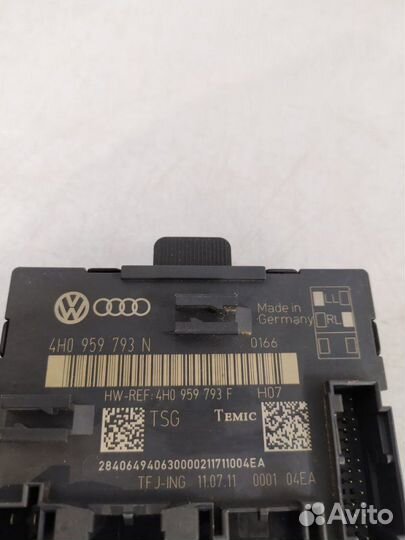 Блок управления дверьми передний левый Volkswagen