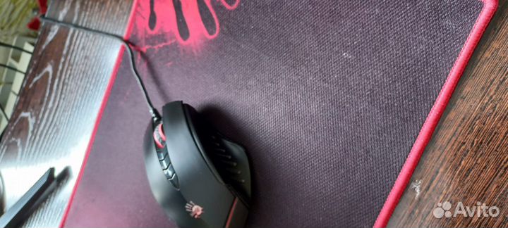 Игровая мышь bloody v8