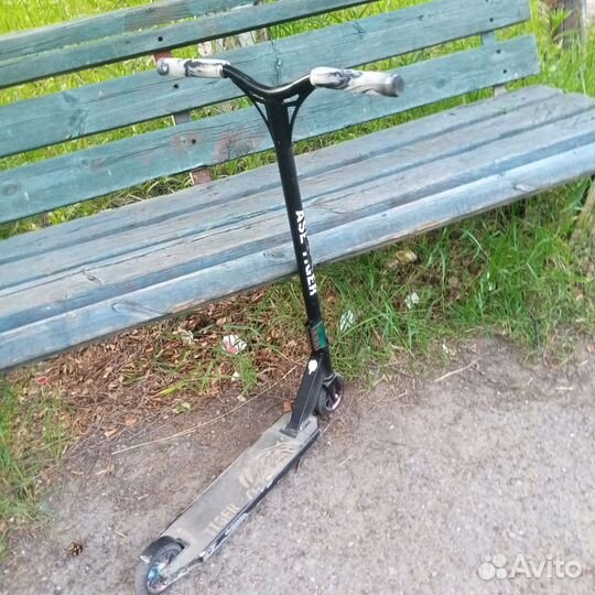 Трюковой самокат