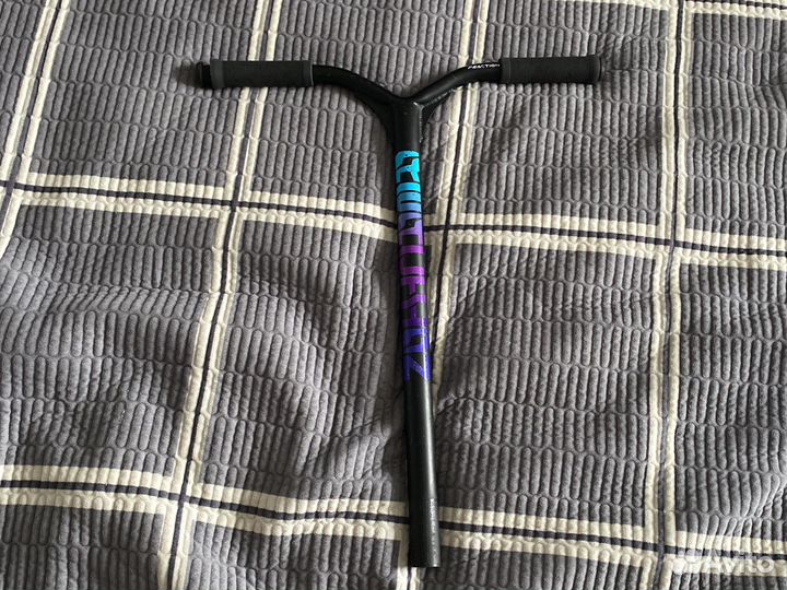 Продаю руль на самокат без трешен 1500-2000 торг