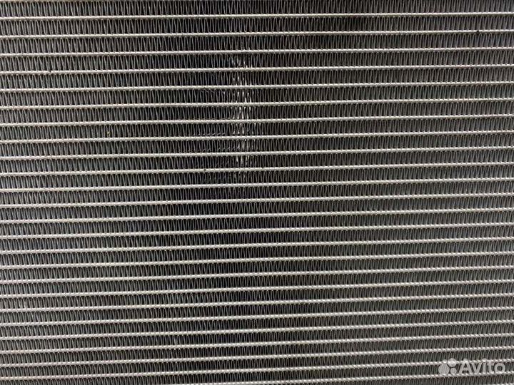 Радиатор охлаждения двигателя Volkswagen Tiguan NF