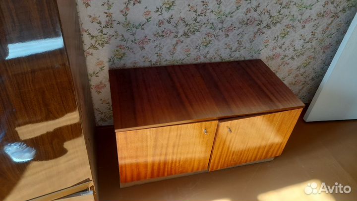 Отдам бесплатно мебель