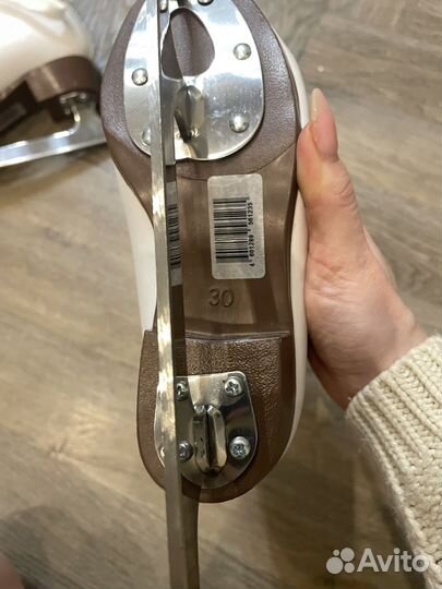 Коньки фигурные