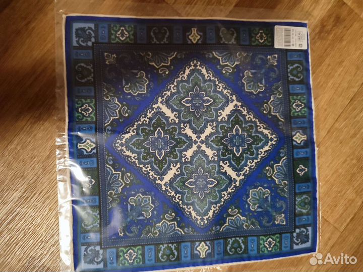 Шелковый платок