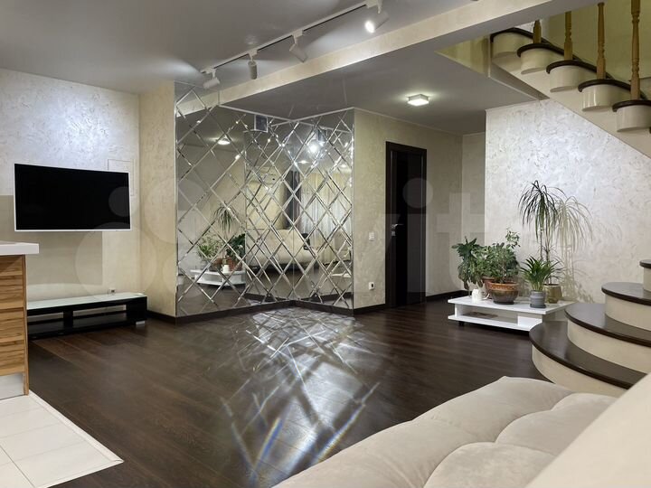 3-к. квартира, 138 м², 13/14 эт.