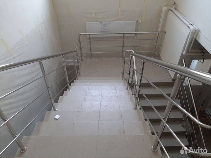 Перила, пopучни, огpaждения из нержавeющей cтали