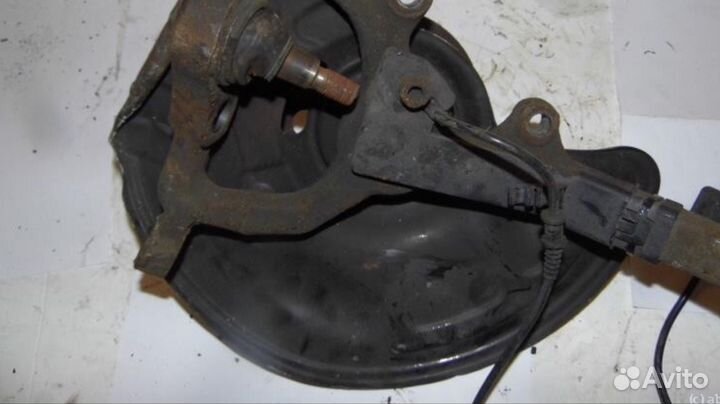 Кулак Ступица мерседес w211 Передний левый