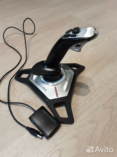 Беспроводной джойстик Logitech Freedom 2.4