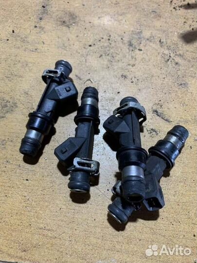 Форсунка топливная Opel Astra Z16XEP