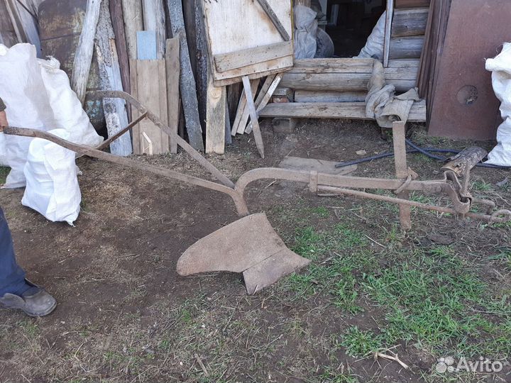 Конный плуг