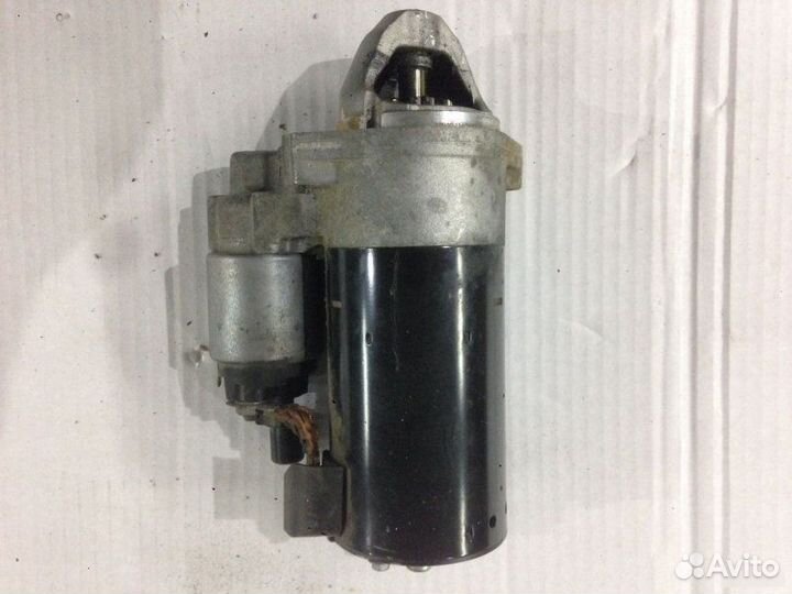 Стартер Mercedes-Benz