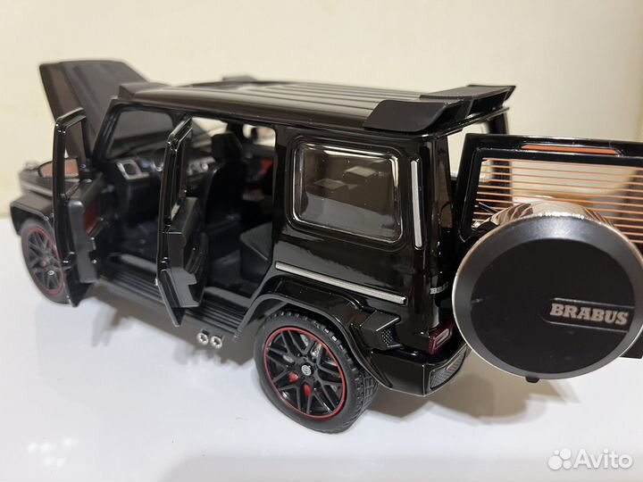 Mercedes G Brabus 800 1/24 Miniauto