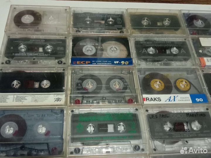 Аудиокассеты с записями