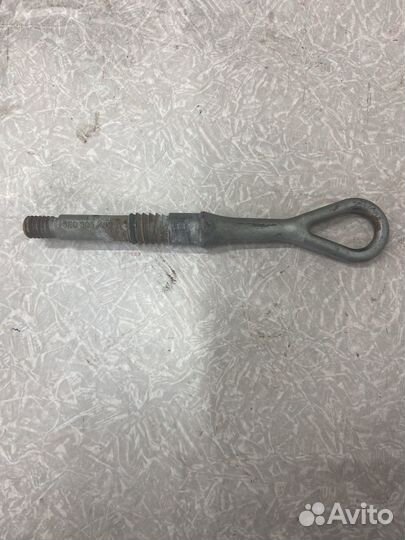 Буксировочный крюк audi a8 d3