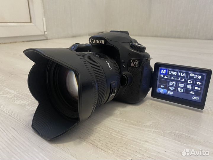 Зеркальный фотоаппарат canon 60d