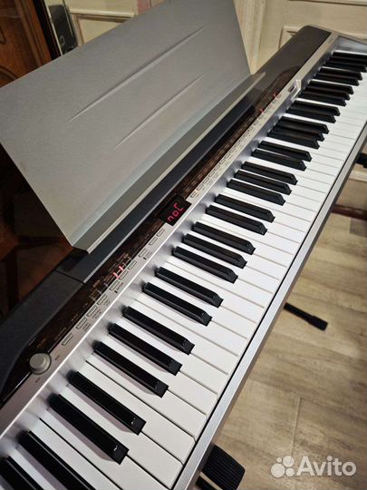 Цифровое пианино Casio Privia PX-200