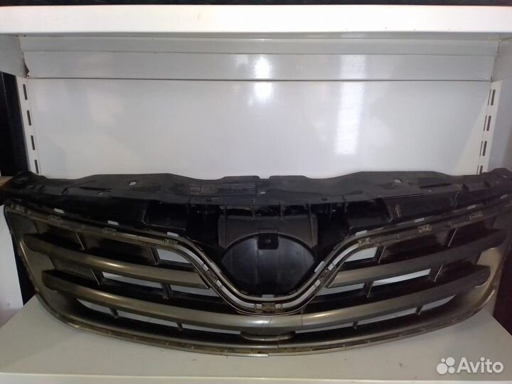 Решетка радиатора Toyota Corolla E150