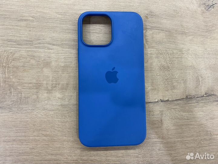 Чехлы на iPhone 13 Pro Max