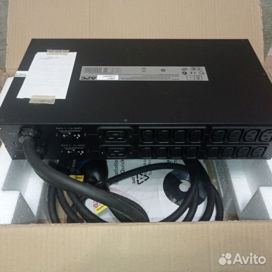Переключатель нагрузки APC AP7724 (2U,230V,32A)