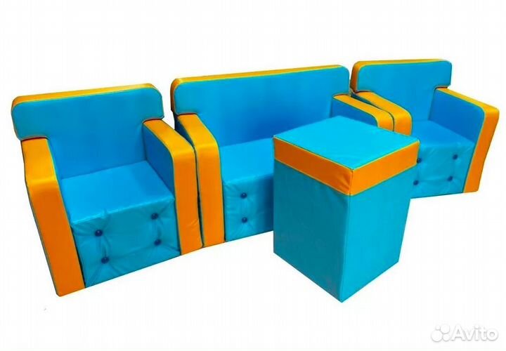 Наборы мебели для малышей в разных цветах