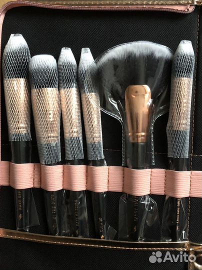 Кисти для макияжа