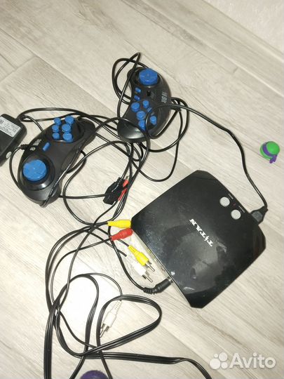 Игровая приставка titan
