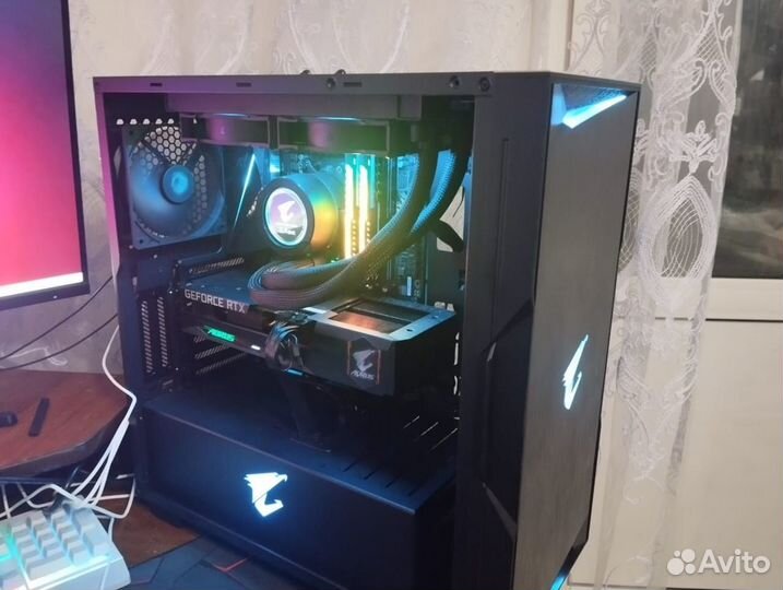 Фирменый блок от aorus