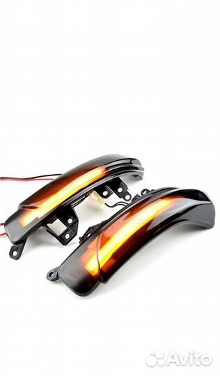 Повторитель поворотника в зеркало Toyota Camry 40