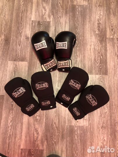 Боксерские перчатки everlast