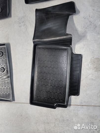 Автомобильные коврики резиновые. Changan uni-v