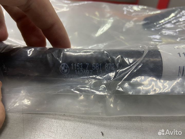 Шланг теплообменника BMW новый 11537581872