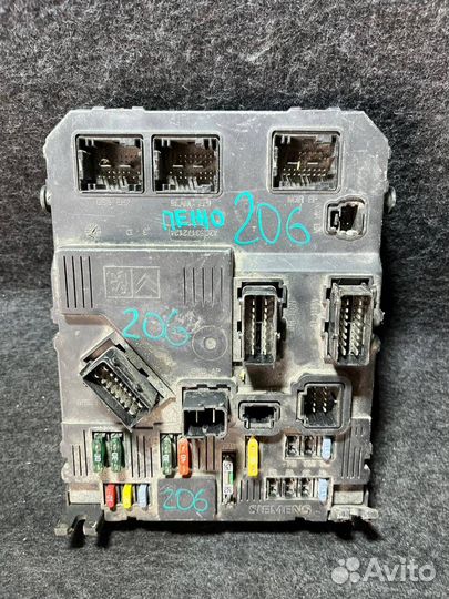 Блок предохранителей Peugeot 206
