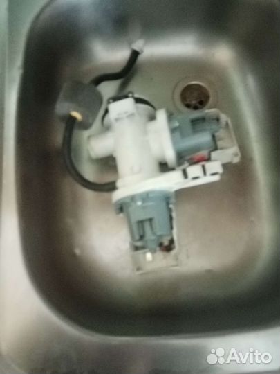 Запчасти на стир. машинку самсунг 8кг