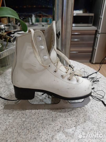 Коньки фигурные