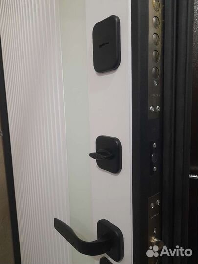 Дверь входная мдф-мдф