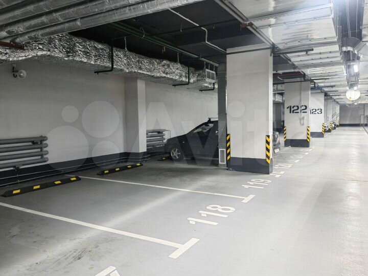 Машиноместо, 14 м²