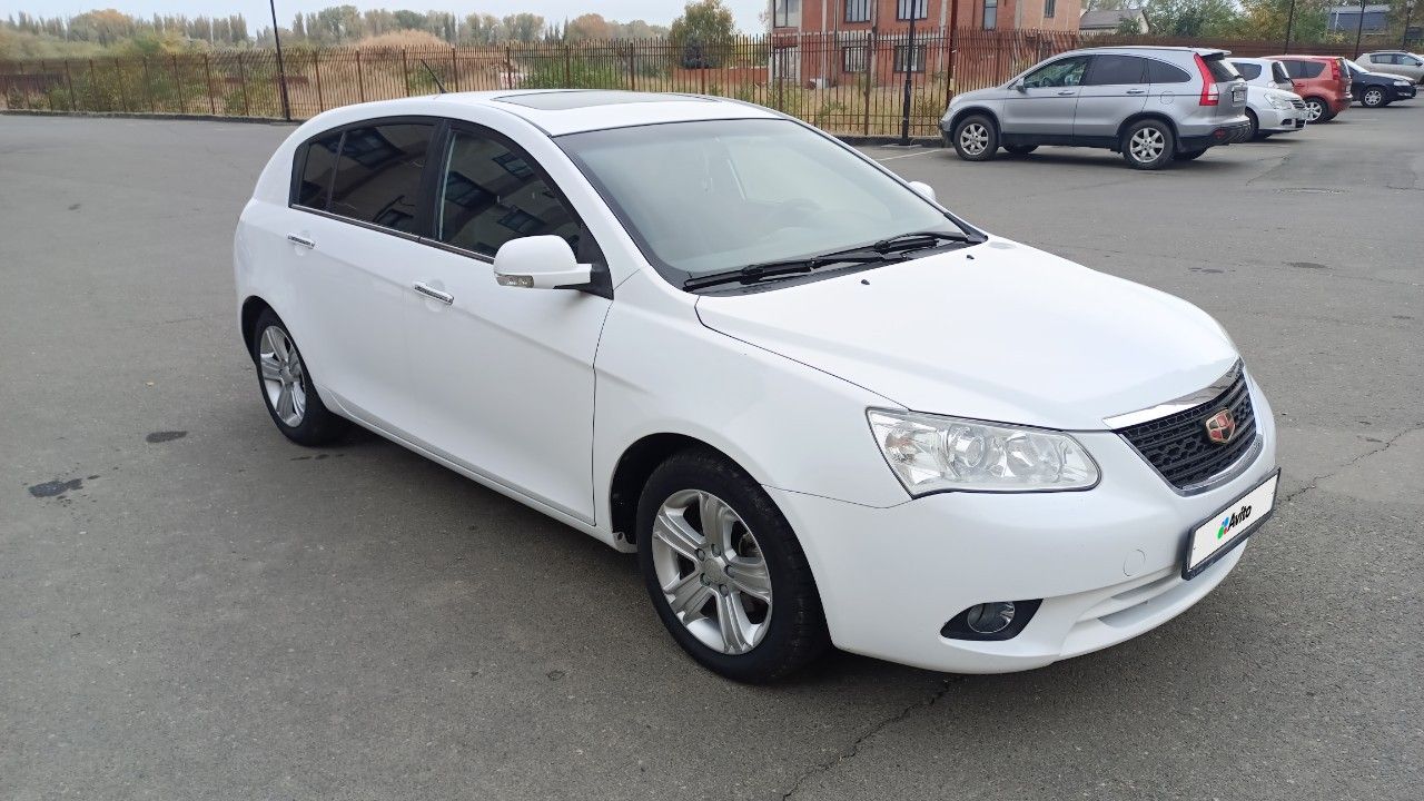 Geely Emgrand EC7: фото владельца