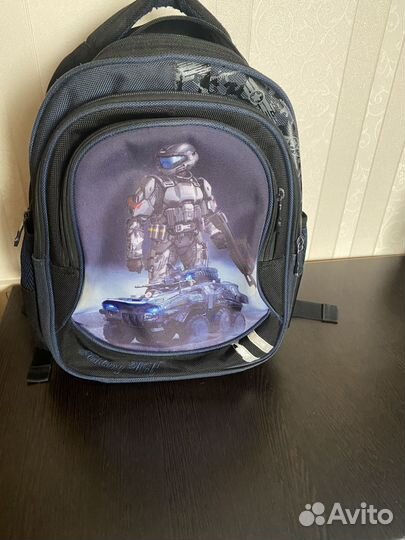 Школьный рюкзак