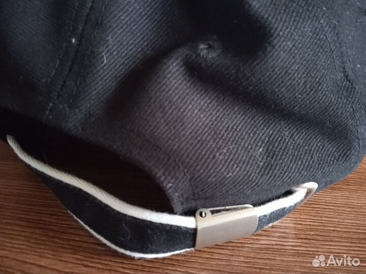 Бейсболка новая