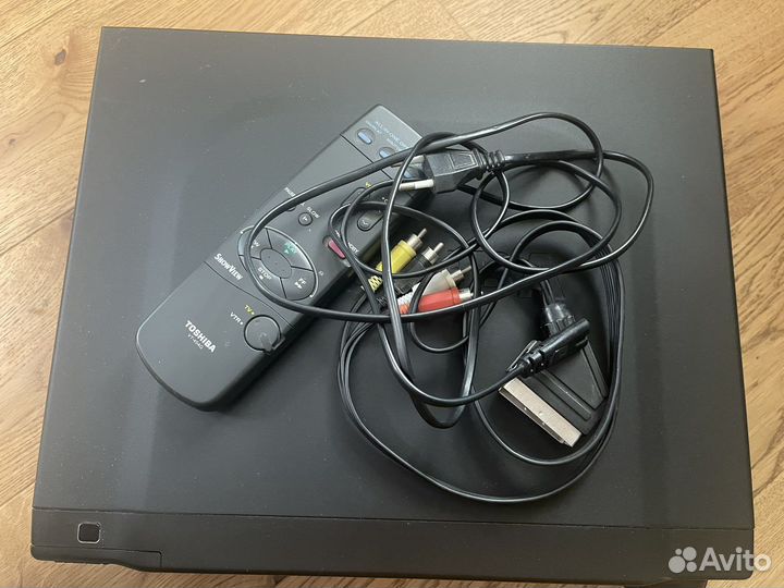 Видеомагнитофон toshiba V545G