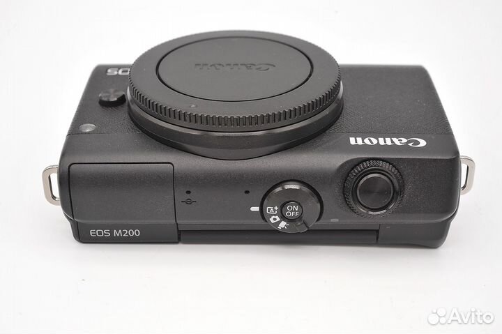 Canon EOS M200 body