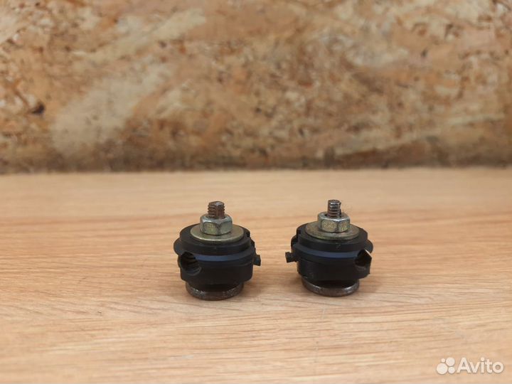 Петля бардачка BMW Е39